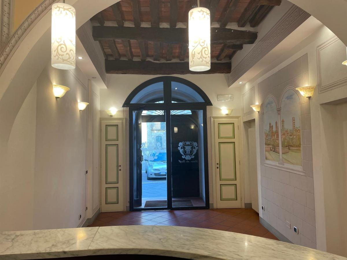Bnb Dimora Dei Guelfi Lucca Exterior foto