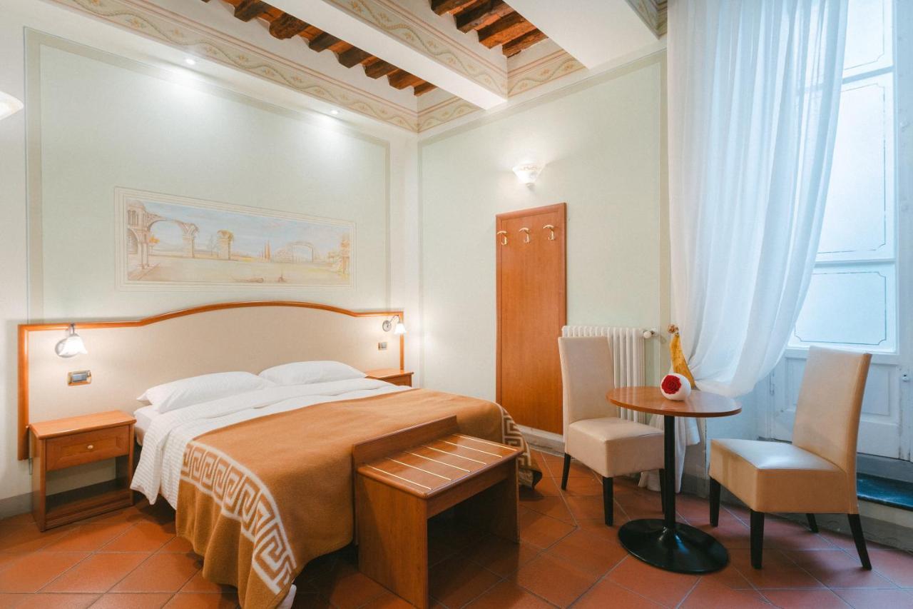 Bnb Dimora Dei Guelfi Lucca Exterior foto