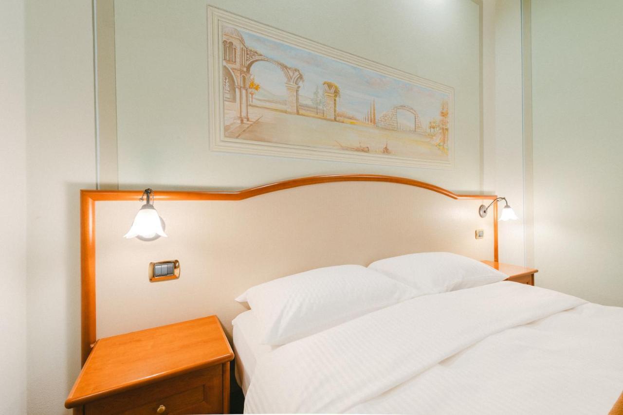 Bnb Dimora Dei Guelfi Lucca Exterior foto